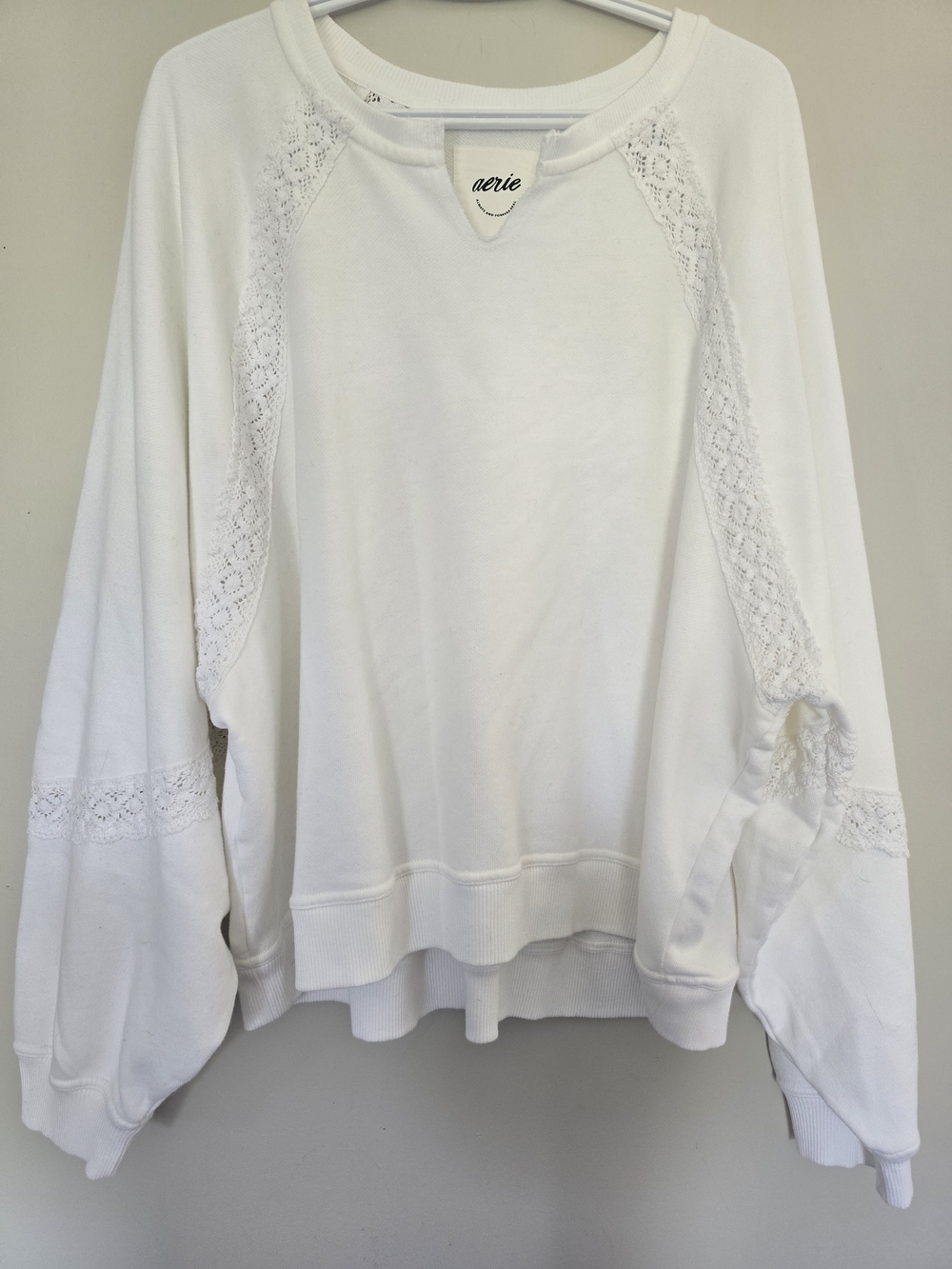 Aerie White Crochet-Trim Pullover Sweatshirt. V Neck. Oversized. XL. Women's.NWT